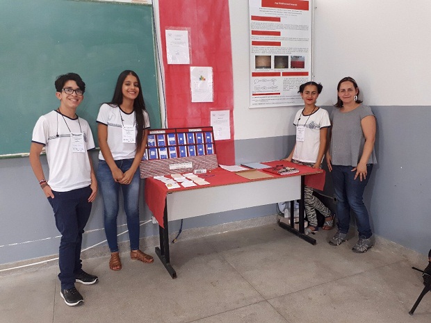 O projeto “Jogo multifuncional sensorial” conquistou terceiro lugar na categoria Ciências Humanas do Ensino Médio. Foto: Fabíola Fonseca